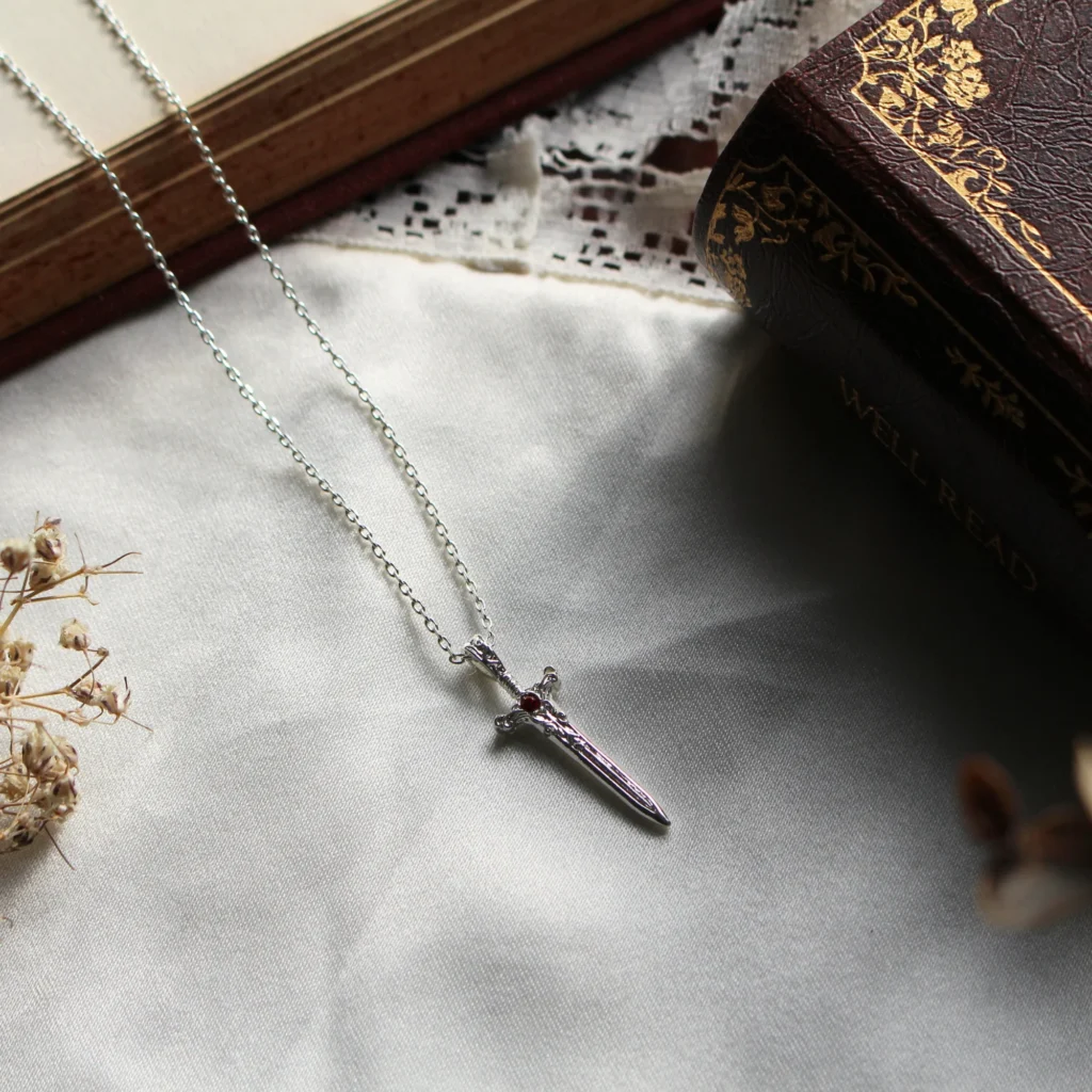 Dragon Sword Chronicles ketting Zilver