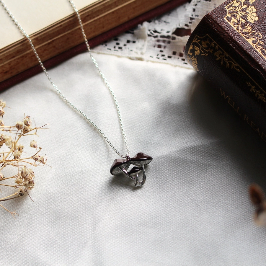 Secrets of the Forest Floor Ketting Zilver